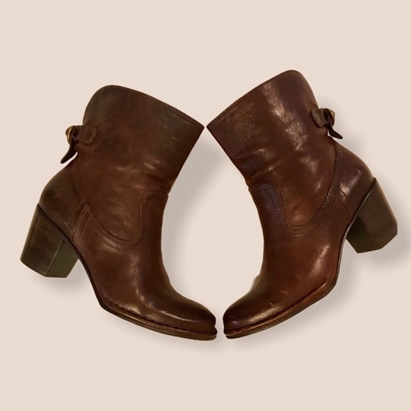 RARE Frye Lara Short Slouch Heeled Ankle Bootie - Picture 12 of 12